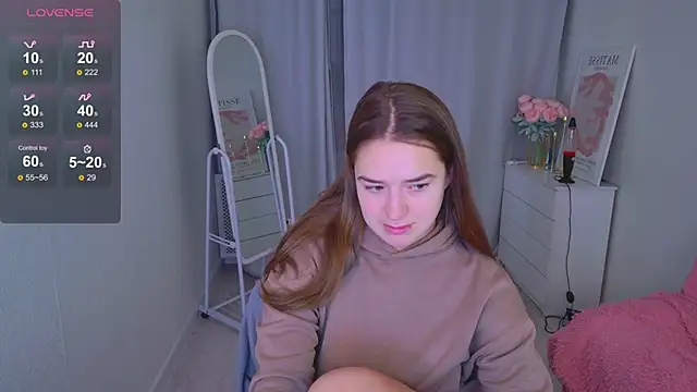 Snapshot of LovelyJessie chatting on 01-14-26, 01:39 LovelyJessie online show from 01-14-26, 01:39