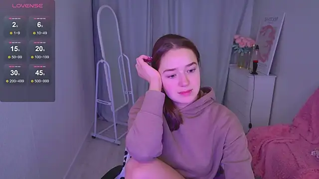 Snapshot of LovelyJessie chatting on 01-16-26, 01:48 LovelyJessie online show from 01-16-26, 01:48