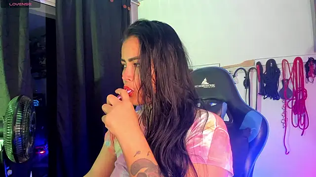 scarlet-kennedy98 online show from 12-19-24, 12:02