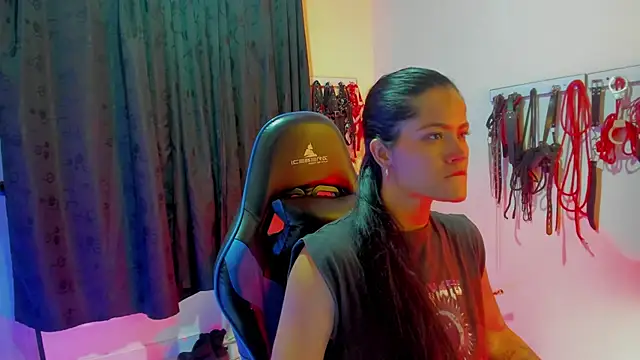 scarlet-kennedy98 online show from 09-08-25, 10:42