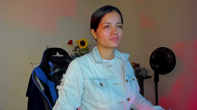 scarlet-kennedy98 online show from 02-16-26, 06:15