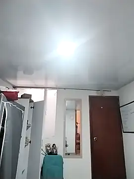 Snapshot of Julieta_Wall_ chatting on 03-02-25, 10:27 Julieta Wall online show from 03-02-25, 10:27