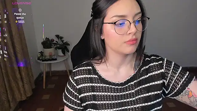 anaveleeez online show from 02-26-25, 06:15