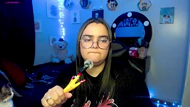 Luise Meyrink online show from 03-01-25, 03:21