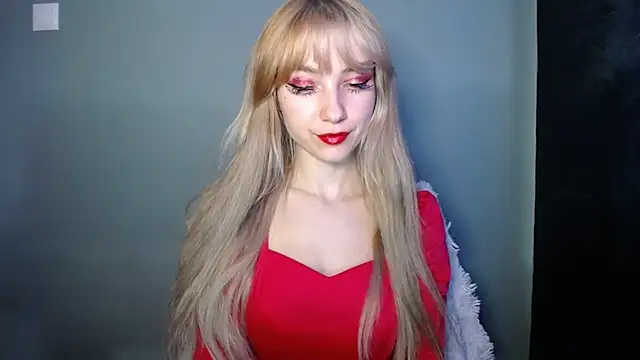 LuciaYoung online show from 11-19-25, 07:41