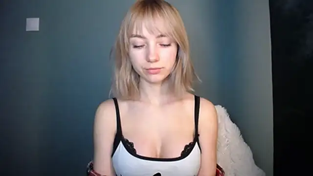 LuciaYoung online show from 02-23-26, 08:01