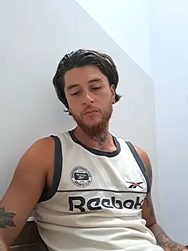 Snapshot of raymon616 chatting on 03-17-25, 07:37 raymon616 online show from 03-17-25, 07:37