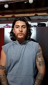 Snapshot of raymon616 chatting on 10-11-25, 03:28 raymon616 online show from 10-11-25, 03:28