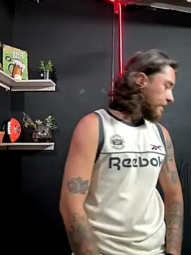 Snapshot of raymon616 chatting on 11-15-25, 10:59 raymon616 online show from 11-15-25, 10:59