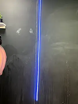 Snapshot of raymon616 chatting on 12-04-25, 09:23 raymon616 online show from 12-04-25, 09:23