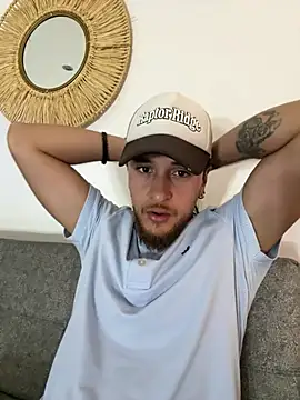 Snapshot of raymon616 chatting on 01-31-26, 09:57 raymon616 online show from 01-31-26, 09:57