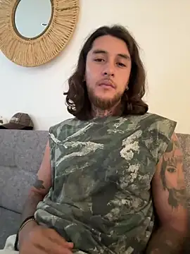 Snapshot of raymon616 chatting on 02-08-26, 07:39 raymon616 online show from 02-08-26, 07:39