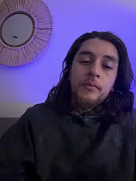 Snapshot of raymon616 chatting on 02-27-26, 01:27 raymon616 online show from 02-27-26, 01:27