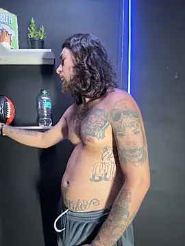 Snapshot of raymon616 chatting on 03-07-26, 10:18 raymon616 online show from 03-07-26, 10:18