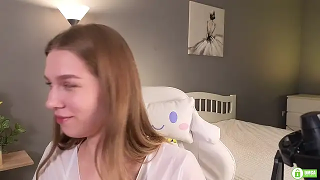 Snapshot of CutieBeauty chatting on 12-04-24, 08:40 CutieBeauty online show from 12-04-24, 08:40