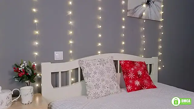 Snapshot of CutieBeauty chatting on 01-13-25, 01:06 CutieBeauty online show from 01-13-25, 01:06