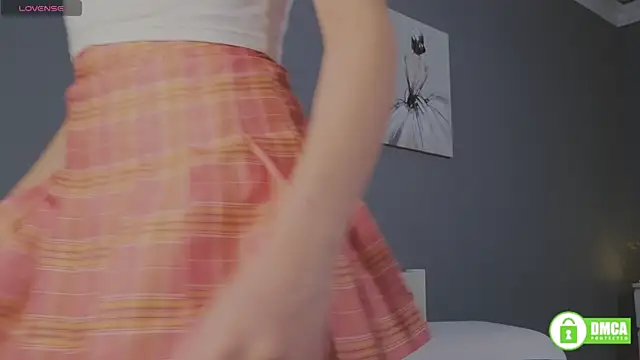 Snapshot of CutieBeauty chatting on 03-17-25, 09:55 CutieBeauty online show from 03-17-25, 09:55