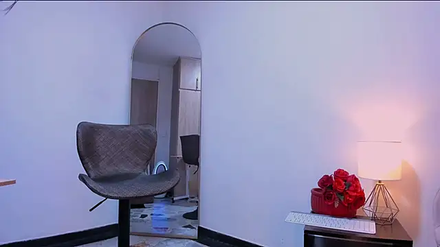 Jolie-bonnet online show from 03-07-26, 08:39