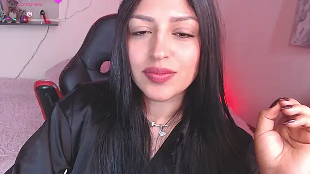 MissDennise online show from 09-10-25, 05:35