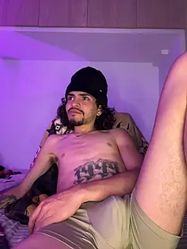 aangie  uwu online show from 01-25-25, 02:47