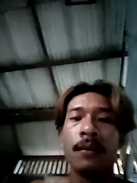 Namthip2233 online show from 04-10-26, 10:53