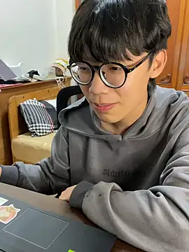 Snapshot of hihi0169 chatting on 12-19-24, 04:24 hihi0169 online show from 12-19-24, 04:24