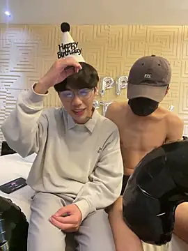 Snapshot of hihi0169 chatting on 01-05-25, 01:26 hihi0169 online show from 01-05-25, 01:26