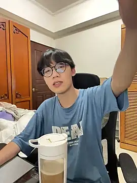 Snapshot of hihi0169 chatting on 02-16-25, 03:48 hihi0169 online show from 02-16-25, 03:48