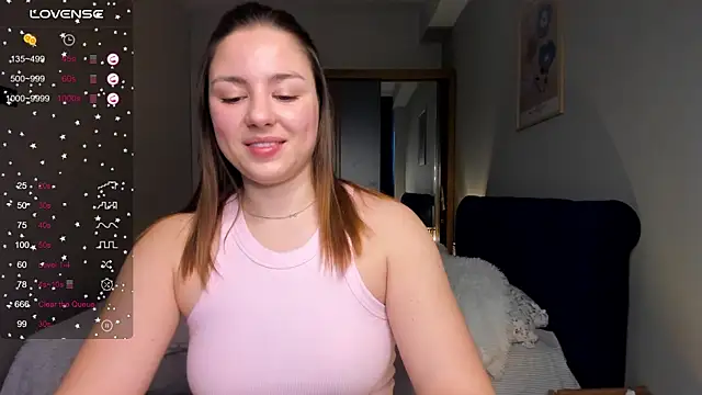 ThreeshaWhite online show from 03-04-25, 05:21