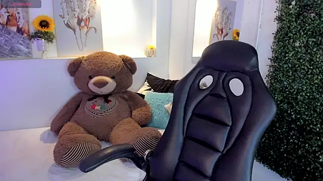 Snapshot of Abby_Mae_ chatting on 09-25-25, 07:39 Abby Mae online show from 09-25-25, 07:39