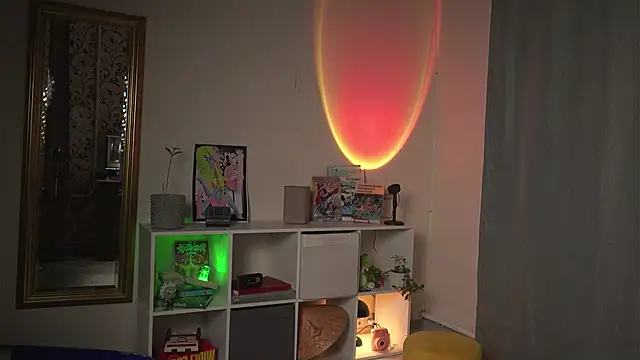 PixieMeow  online show from 09-15-25, 11:49