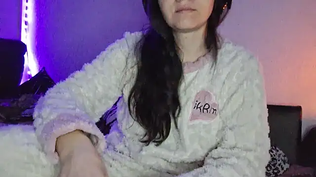 Cyndee Winter online show from 12-18-24, 10:02