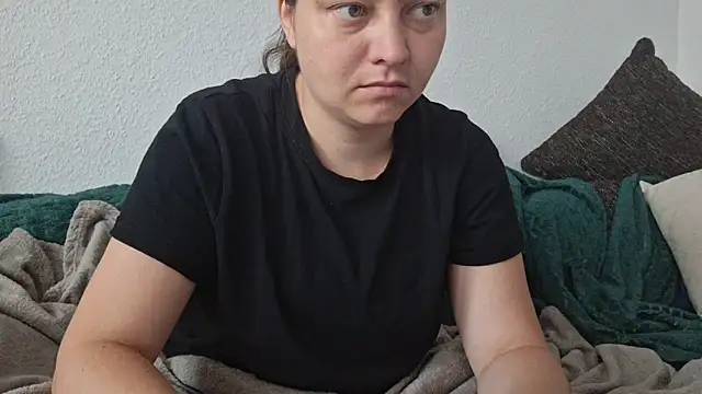 Cyndee Winter online show from 09-10-25, 06:35