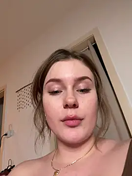 MaribelRiver online show from 02-09-25, 01:11