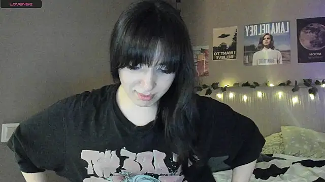 Snapshot of Anisawithlove chatting on 12-09-24, 04:58 Anisawithlove online show from 12-09-24, 04:58