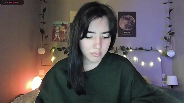 Anisawithlove online show from 12-13-24, 05:32