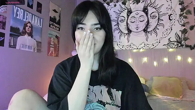 Snapshot of Anisawithlove chatting on 01-04-25, 07:55 Anisawithlove online show from 01-04-25, 07:55