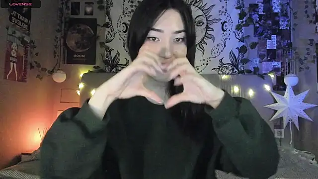 Snapshot of Anisawithlove chatting on 02-14-25, 03:15 Anisawithlove online show from 02-14-25, 03:15