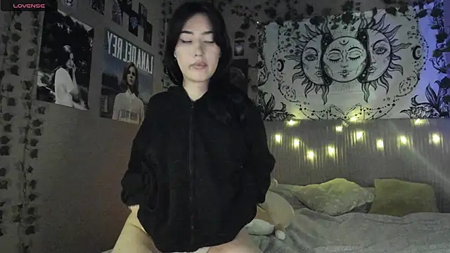 Anisawithlove online show from 02-16-25, 06:21