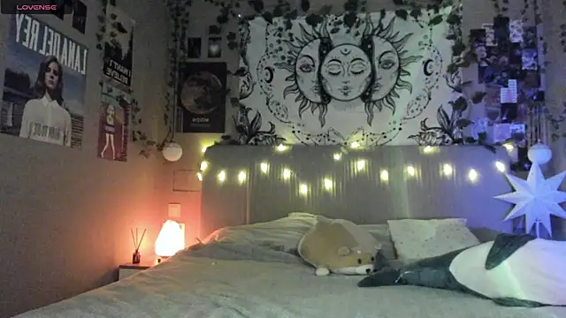 Snapshot of Anisawithlove chatting on 02-27-25, 02:43 Anisawithlove online show from 02-27-25, 02:43