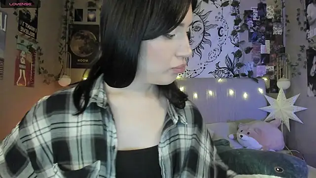 Snapshot of Anisawithlove chatting on 03-09-25, 04:55 Anisawithlove online show from 03-09-25, 04:55