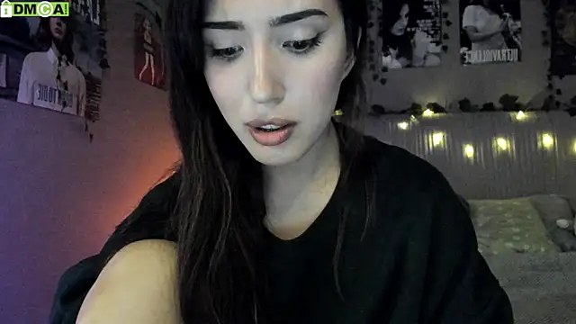 Snapshot of Anisawithlove chatting on 09-20-25, 03:40 Anisawithlove online show from 09-20-25, 03:40