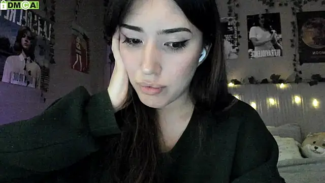 Snapshot of Anisawithlove chatting on 09-23-25, 05:32 Anisawithlove online show from 09-23-25, 05:32