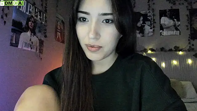 Snapshot of Anisawithlove chatting on 10-15-25, 04:01 Anisawithlove online show from 10-15-25, 04:01