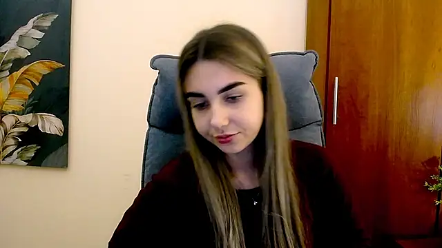 Snapshot of Lili_magic chatting on 01-25-25, 04:13 Lili magic online show from 01-25-25, 04:13