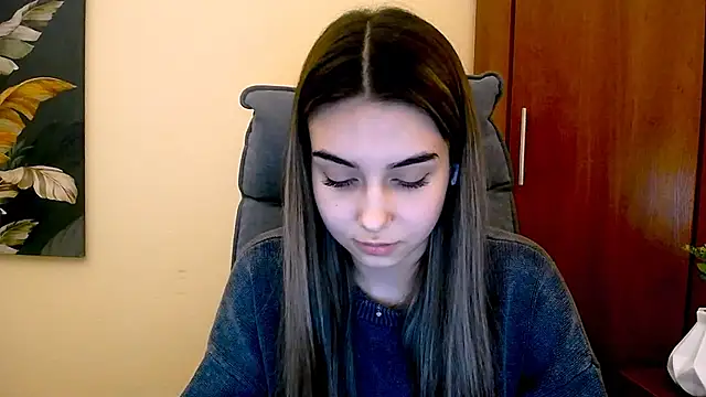 Snapshot of Lili_magic chatting on 02-02-25, 03:49 Lili magic online show from 02-02-25, 03:49