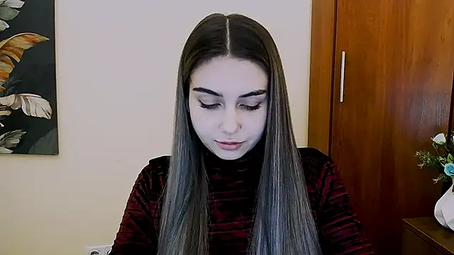 Snapshot of Lili_magic chatting on 02-13-25, 04:39 Lili magic online show from 02-13-25, 04:39