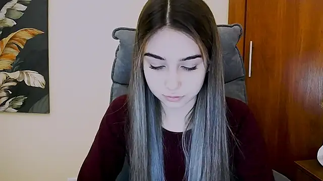 Snapshot of Lili_magic chatting on 02-18-25, 01:22 Lili magic online show from 02-18-25, 01:22