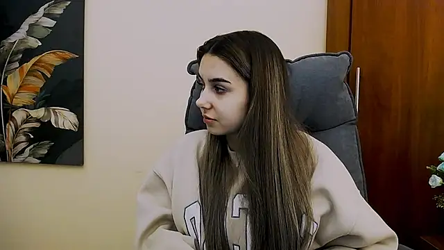 Snapshot of Lili_magic chatting on 02-21-25, 01:11 Lili magic online show from 02-21-25, 01:11