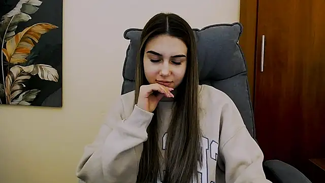 Snapshot of Lili_magic chatting on 02-21-25, 04:48 Lili magic online show from 02-21-25, 04:48